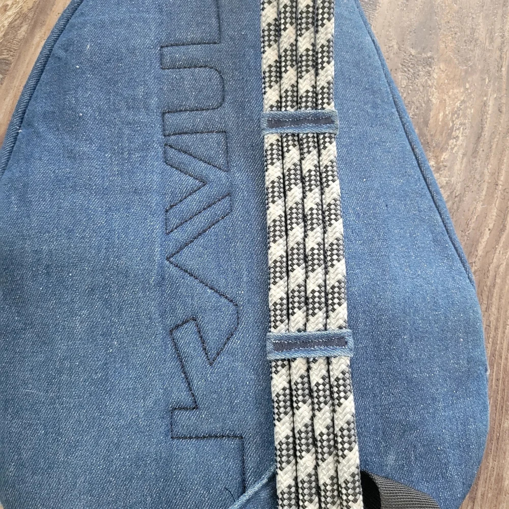 Kavu Rope Sling Bag - Blue Denim Crossbody / Sling Backpack - 11" x 16" - Picture 3 of 5